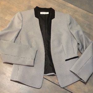 Tahari women’s blazer